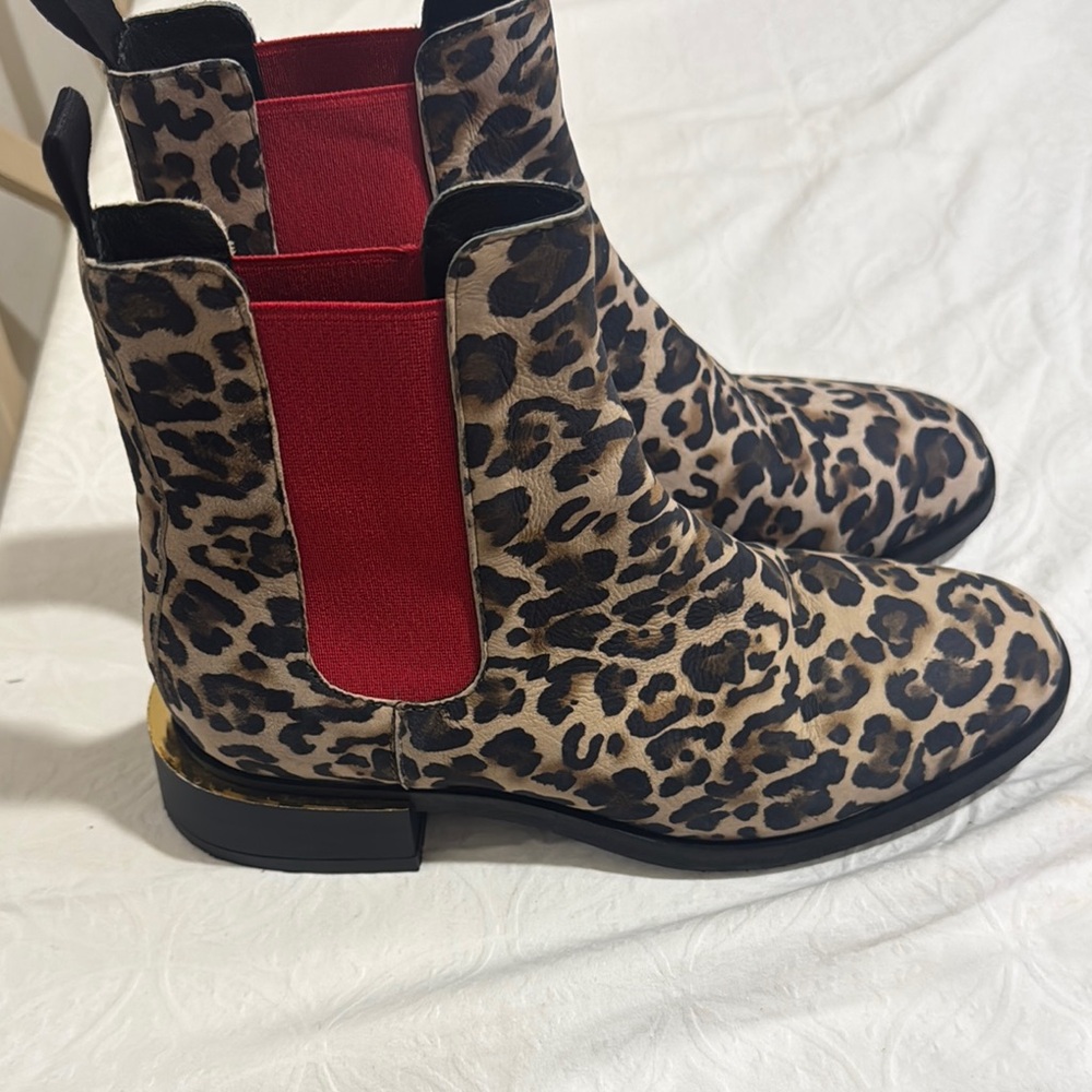 Leopard Print Chelsea Boots with Red Accents